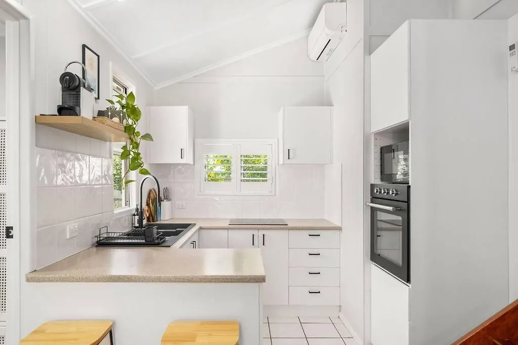 Cosy Cottage - Scarborough Beach 0*,  Australia