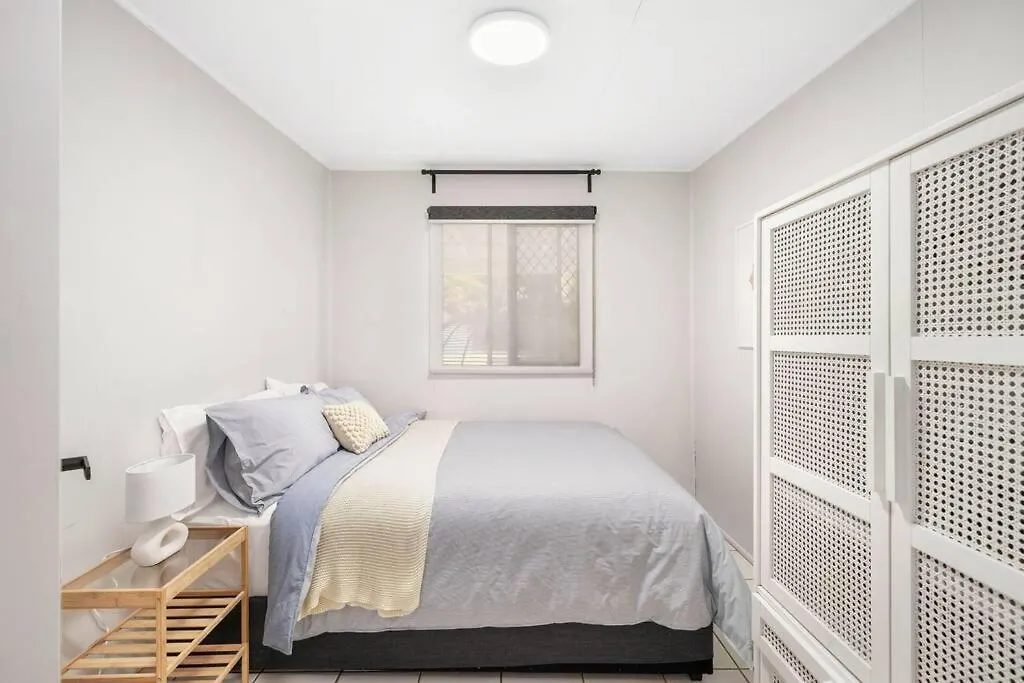 Cosy Cottage - Scarborough Beach