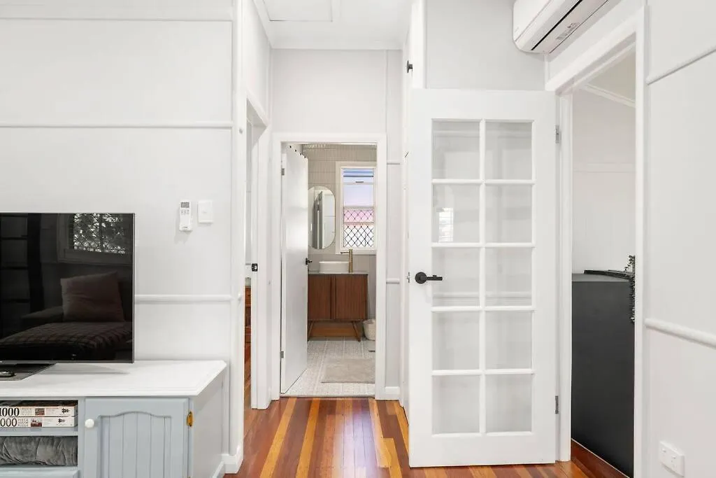 Cosy Cottage - Scarborough Beach Australia
